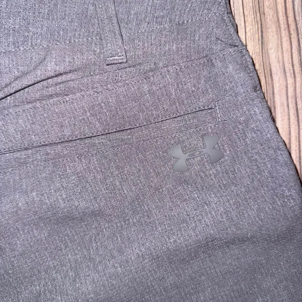Men’s Under Armour Size 38 Gray Shorts